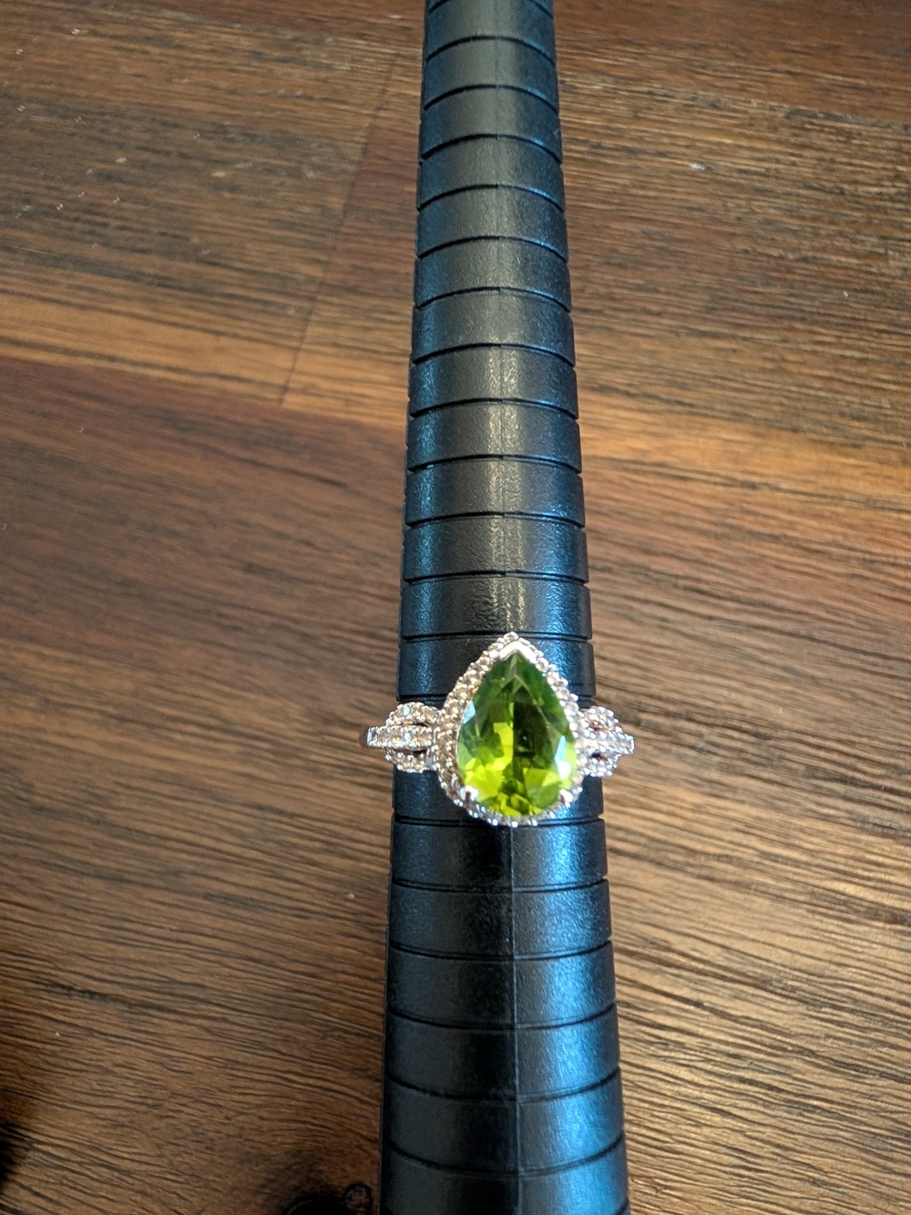 NEW - Gem Insider SS 3.35ctw Pear Cut Peridot & WhiteTopaz Halo Ring - SIZE 8